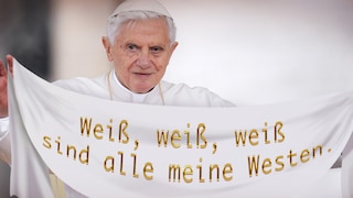 Papst Benedikt mit einer blütenreinen Weste